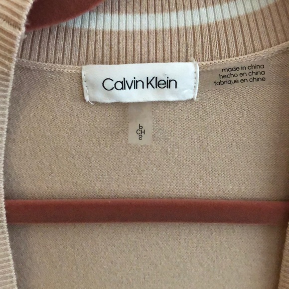 Pink Sweater - Picture 4 of 5